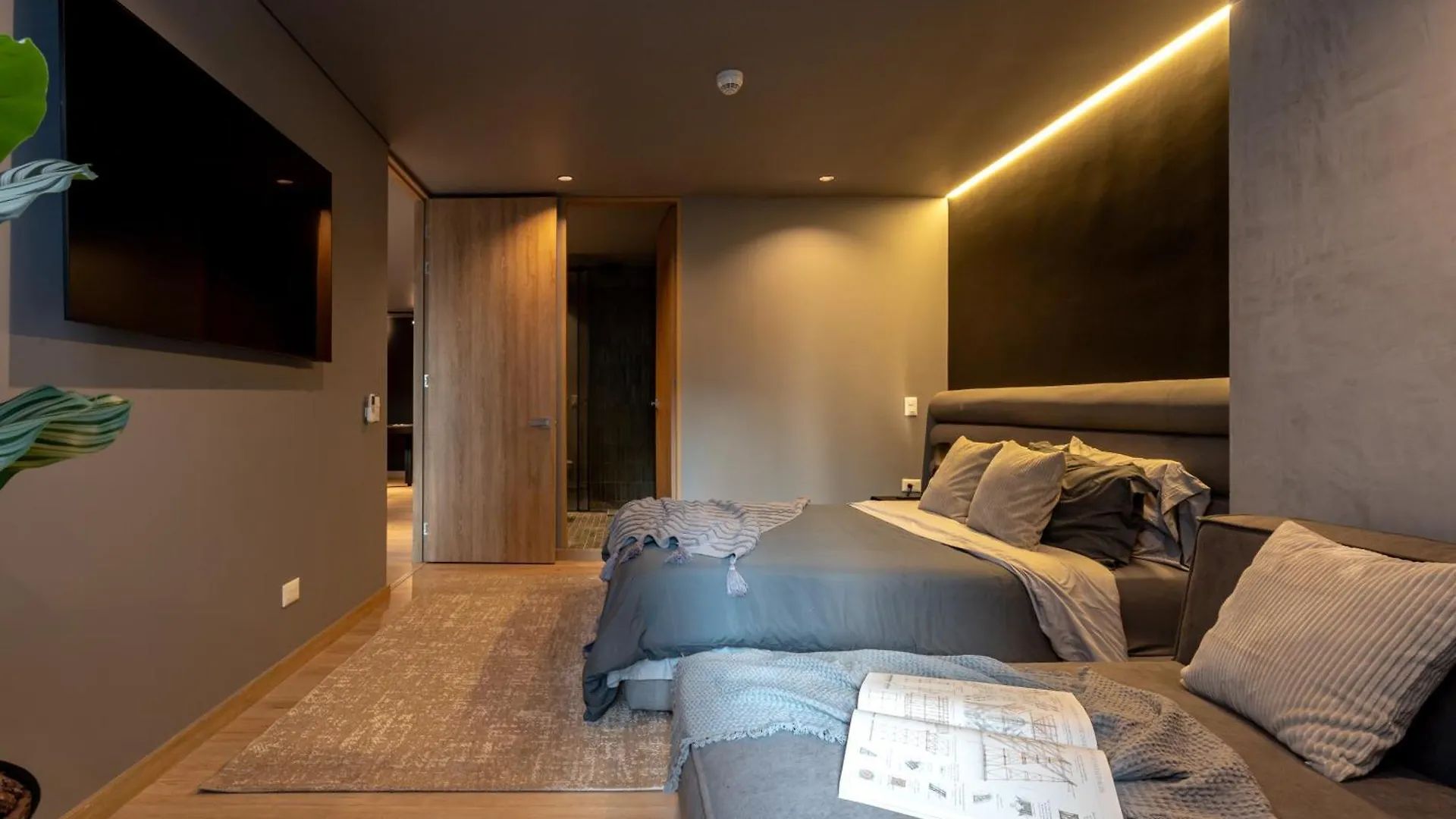 Aparthotel Forever W&L Building Medellin