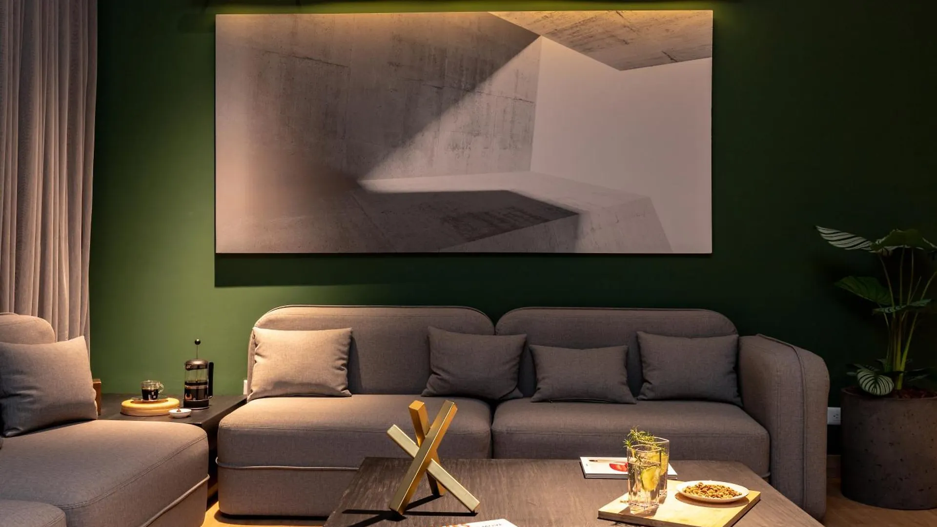 公寓式酒店 Forever W&L Building 麦德林
