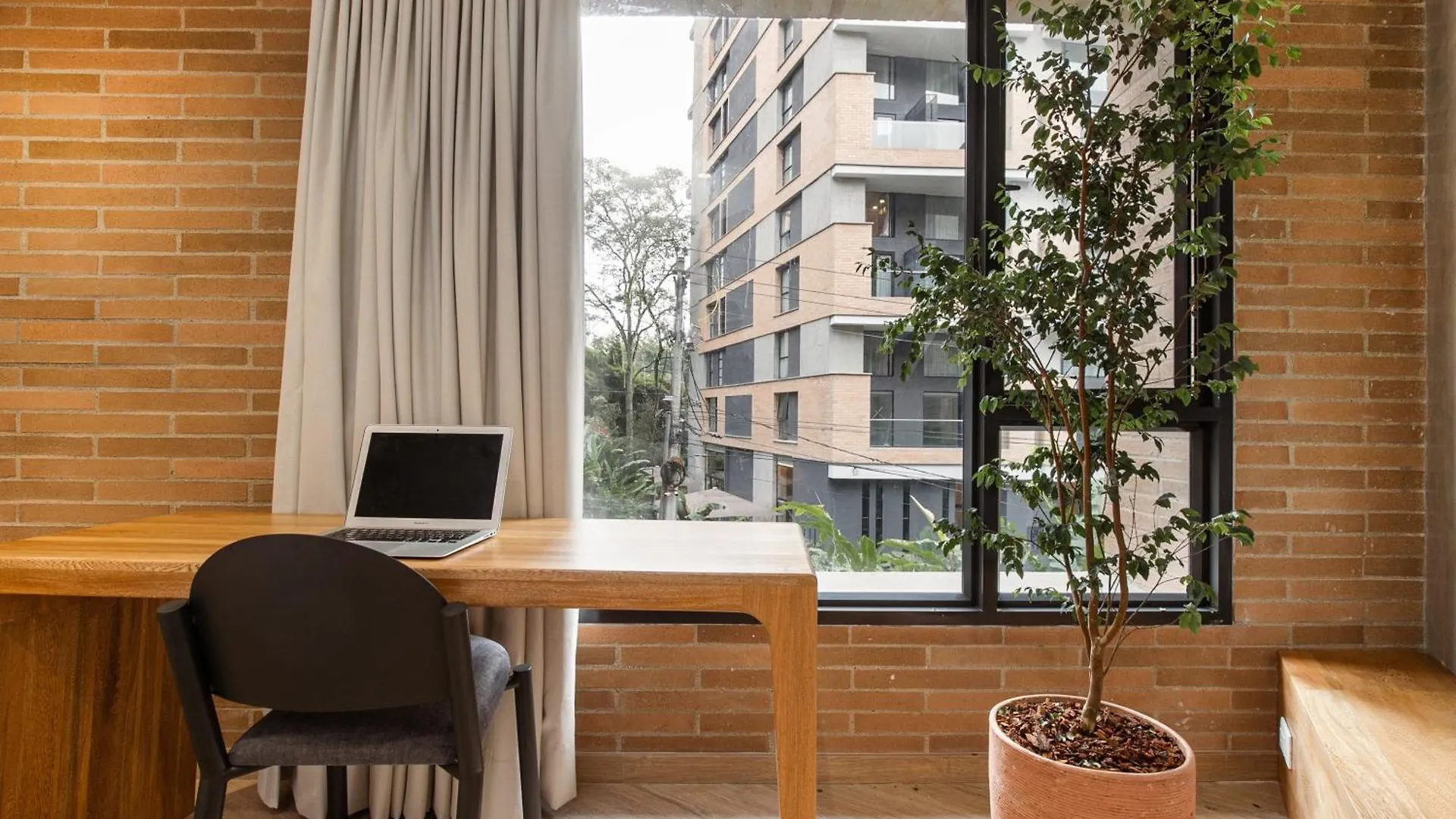 Forever W&L Building Medellin Aparthotel