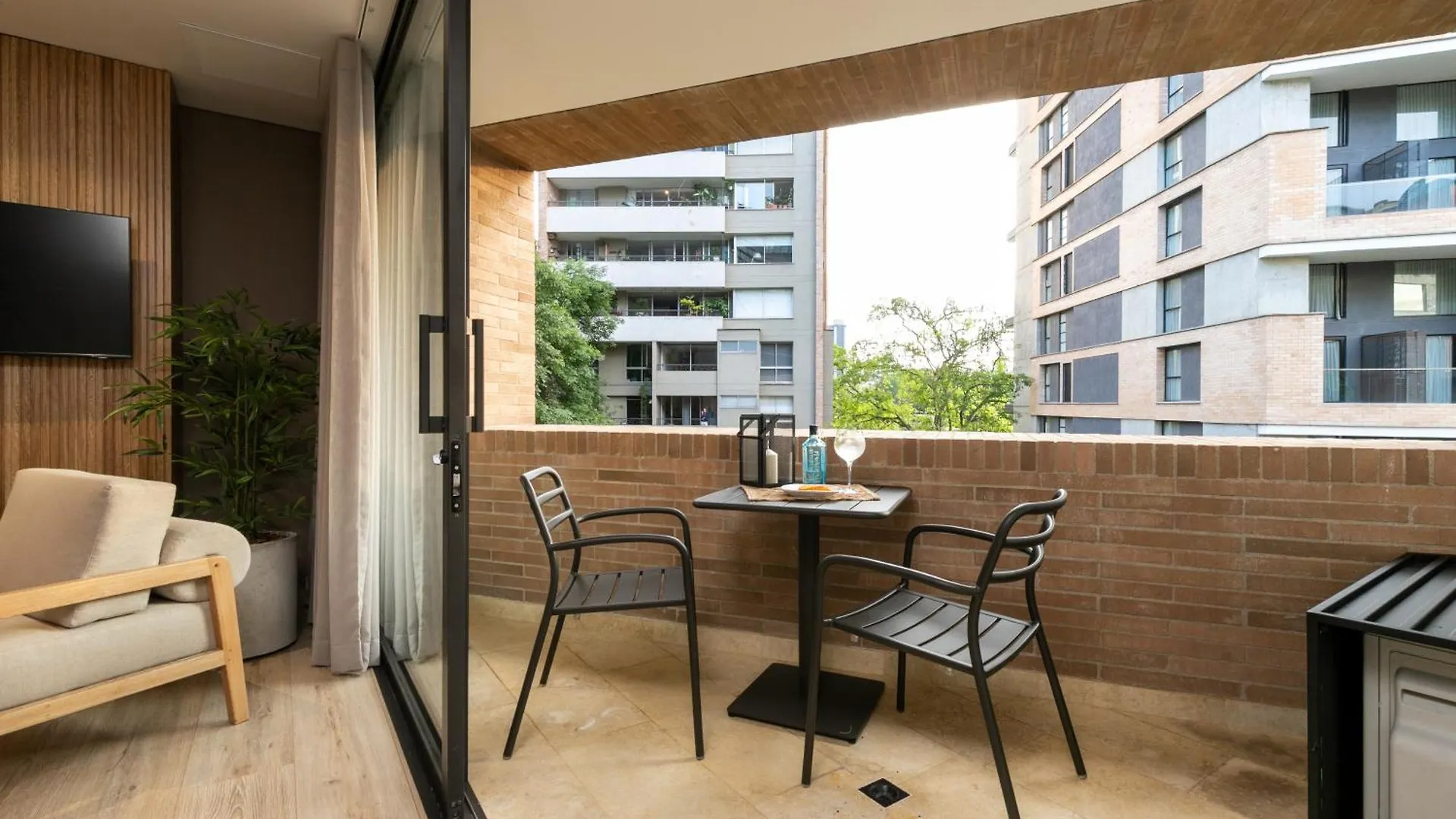 Aparthotel Forever W&L Building Medellin