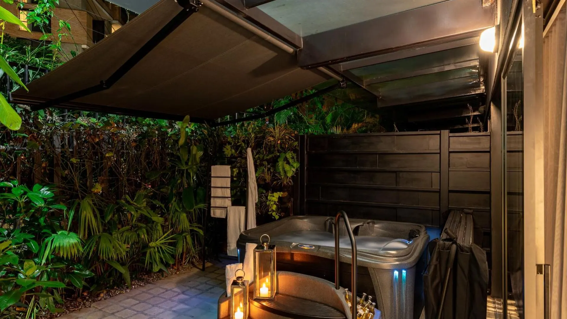 Aparthotel Forever W&L Building Medellin Colombia