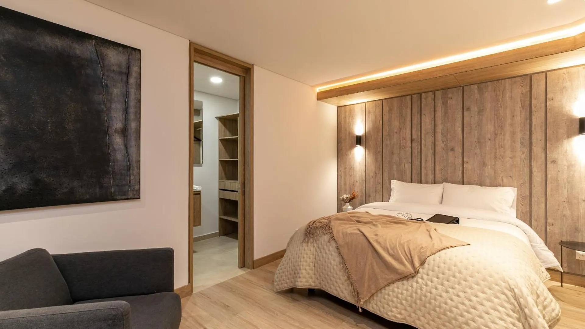 Aparthotel Forever W&L Building Medellin